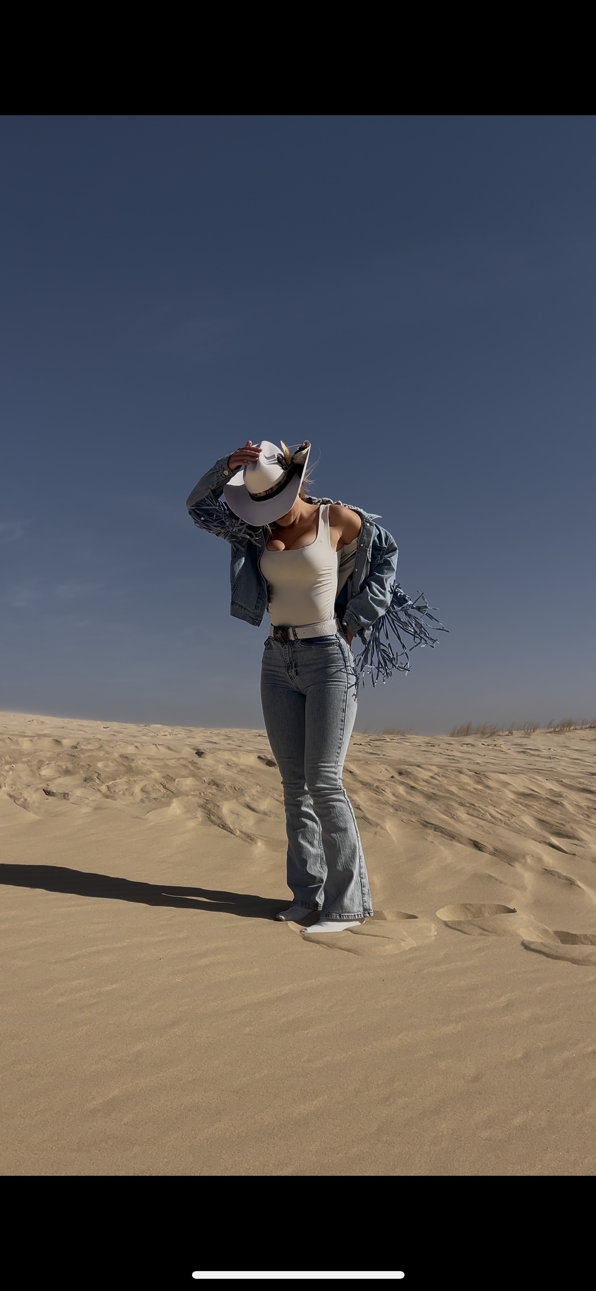 Cowboy hat in the dunes