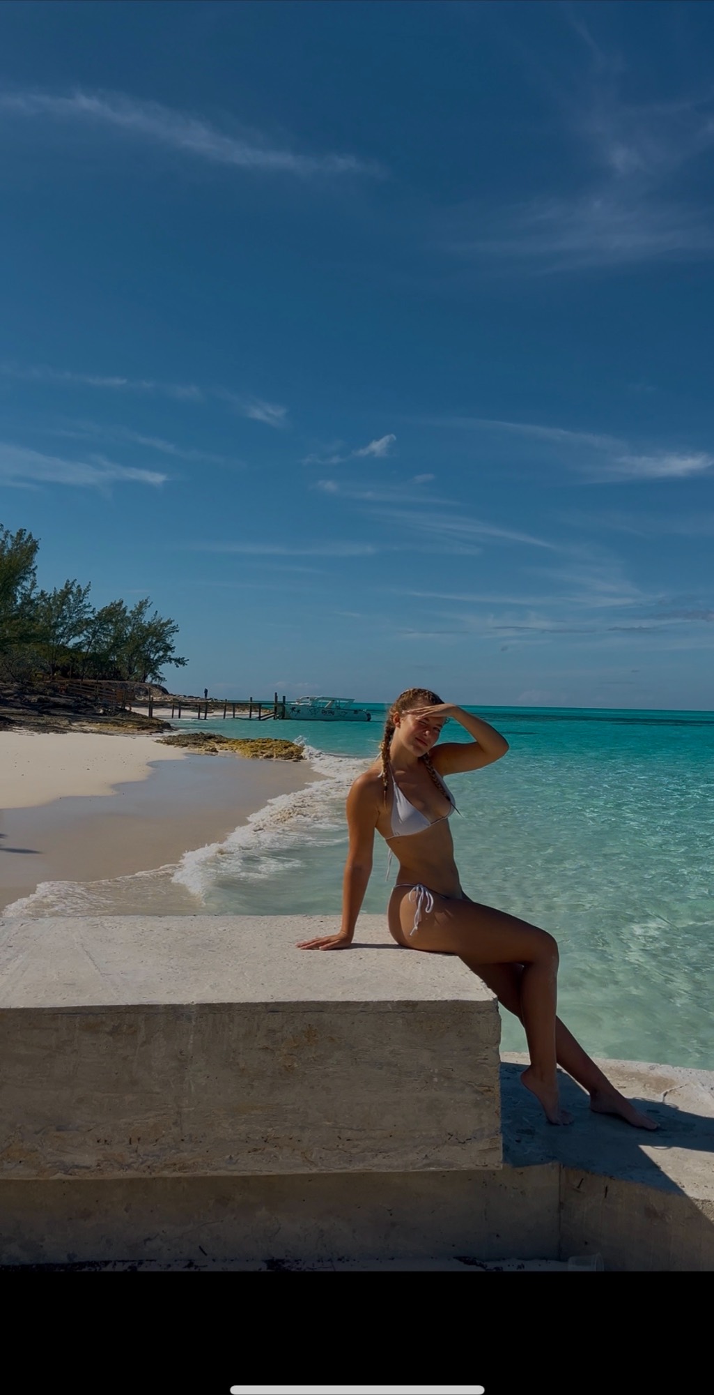 Turquoise water and white sand beach, Bahamas